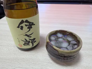 伊七郎 1800ml 芋焼酎（一升瓶・本格焼酎・鹿児島） – 伊七郎商店