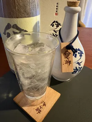 伊七郎 720ml 芋焼酎（四合瓶・本格焼酎・鹿児島） – 伊七郎商店